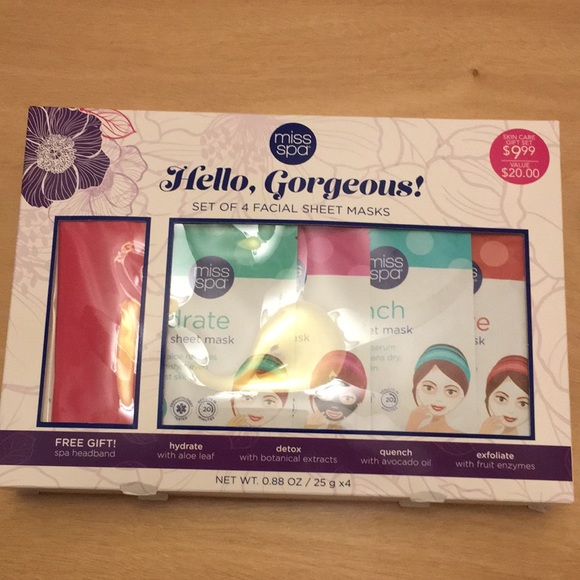 New Set of 4 Facial Sheet Masks with Free Spa Headband Gift Boxed 6 available - Picture 1 of 5